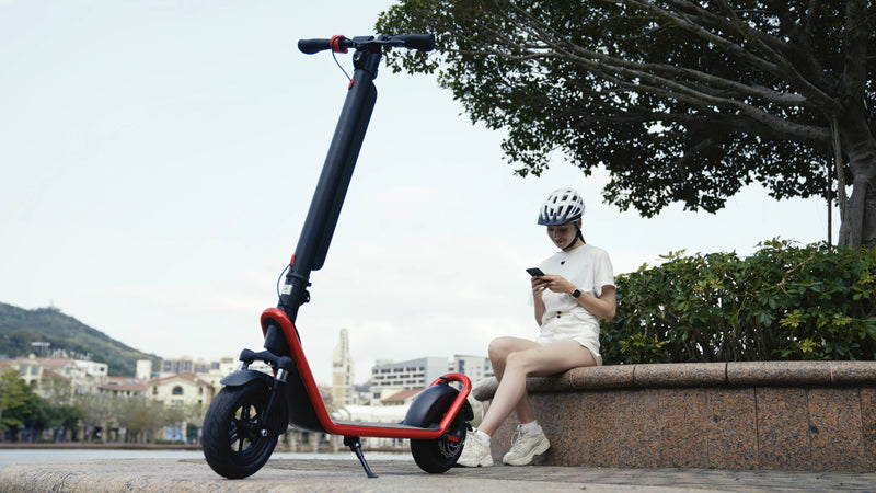 SpeedDeck 11 Electric Scooter | 25km/h | 50km Range | Foldable Design